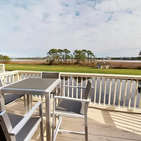 Villa Harbour Point 807